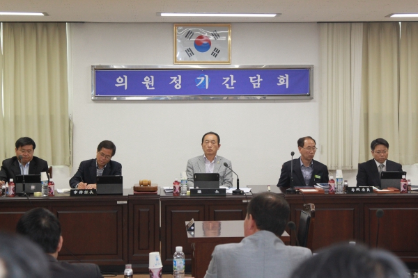 의원 정기간담회(5. 22(화)) - 2