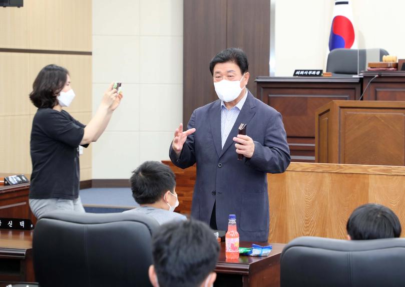 지곡초등학교 함양군의회 방문 - 2