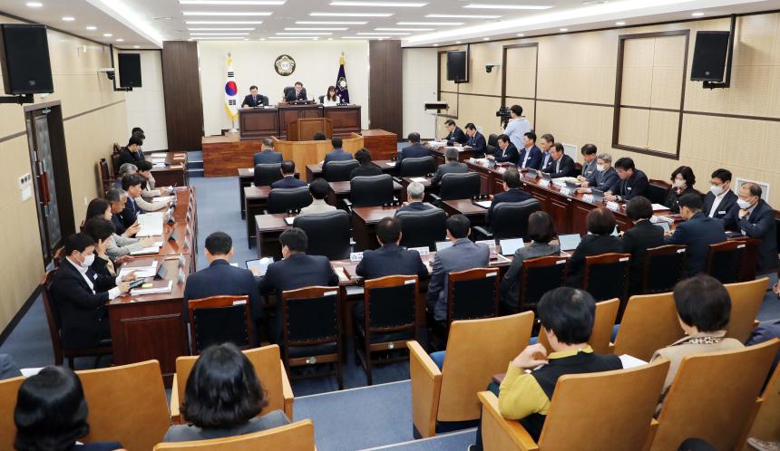 제275회 함양군의회 제2차 본회의 - 3