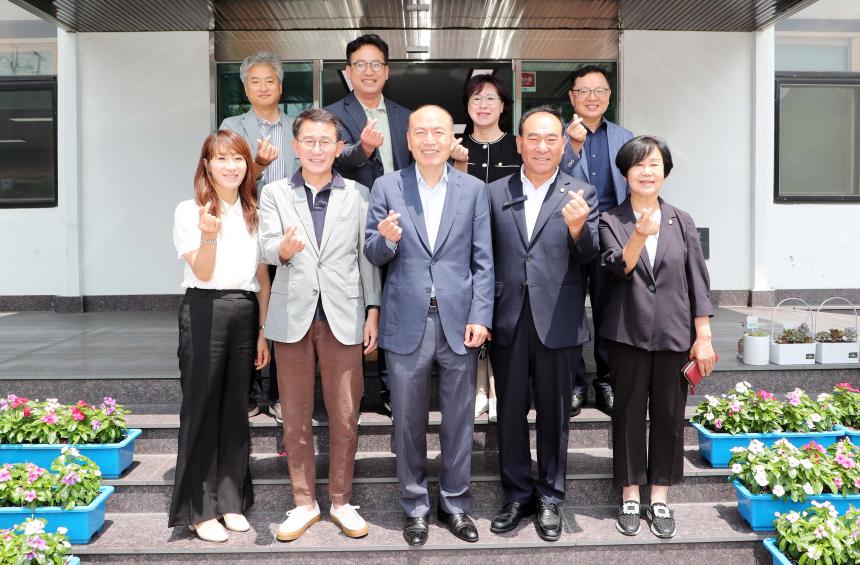KISS사 장용진 회장 함양군의회 방문