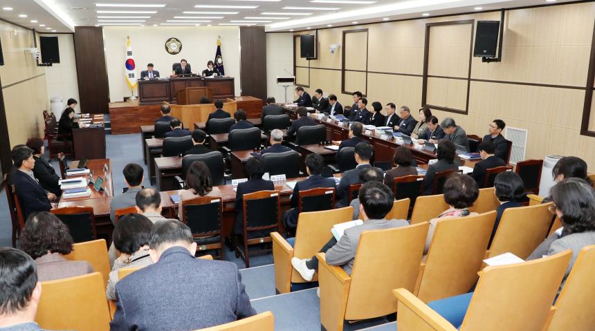 제281회 함양군의회 임시회 제1차 본회의 - 4