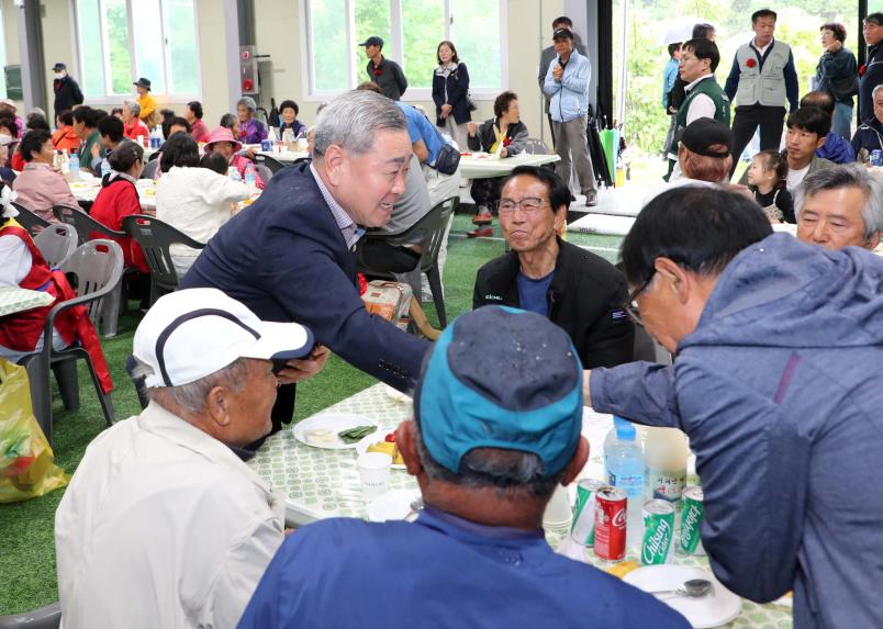 제52회 어버이날 마천면 경로행사 - 1