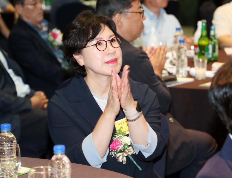 재창원함양군향우회 정기총회 및 회장 이취임식 - 4