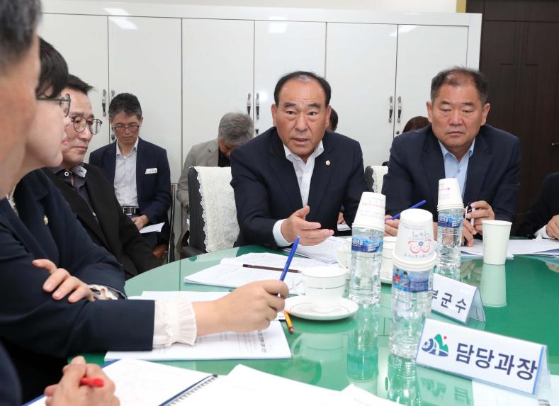 함양군의회 정기간담회 - 10