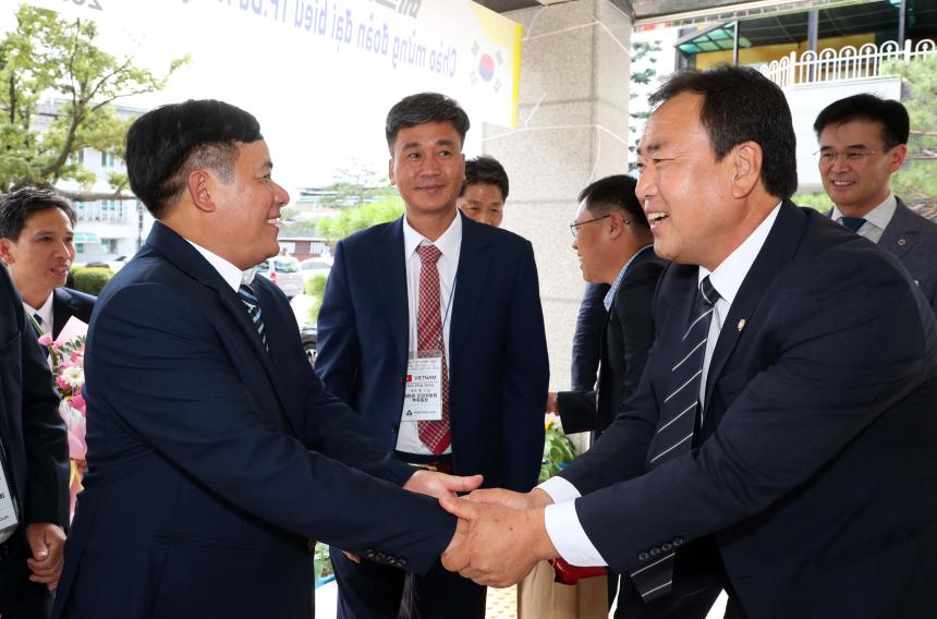 제20회 함양산삼축제 외빈 환영행사 - 5