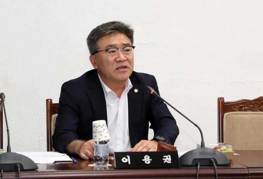 함양군의회 의원연구단체 악취방지대책 연구용역 중간보고회 - 5
