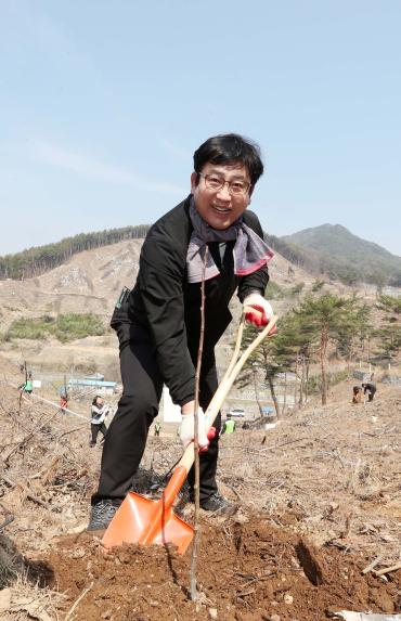 제81회 식목일 나무심기 행사 - 7