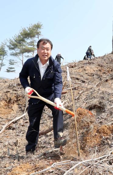 제81회 식목일 나무심기 행사 - 10