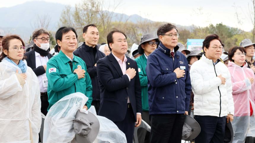 제47회 재일.재경.재부도민회 향토기념 식수행사 - 5