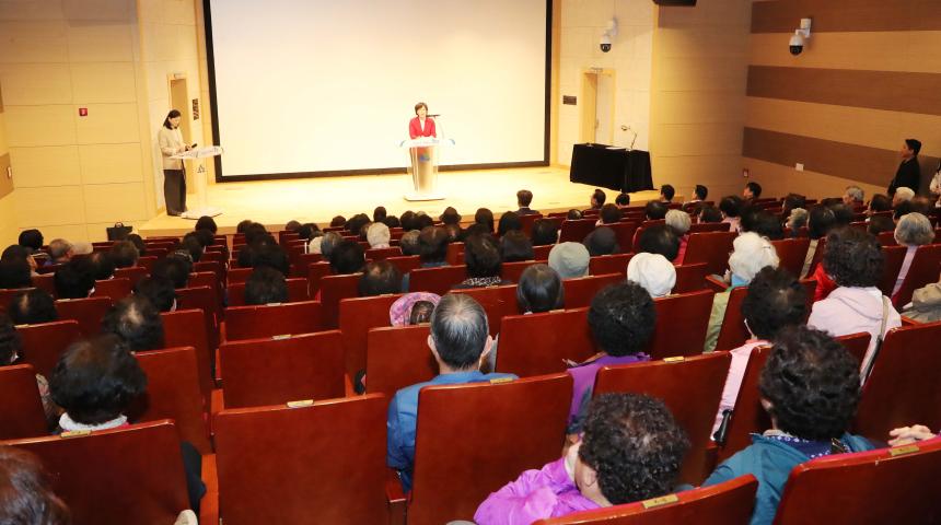 어르신을 위한 무성영화 변사공연 - 2