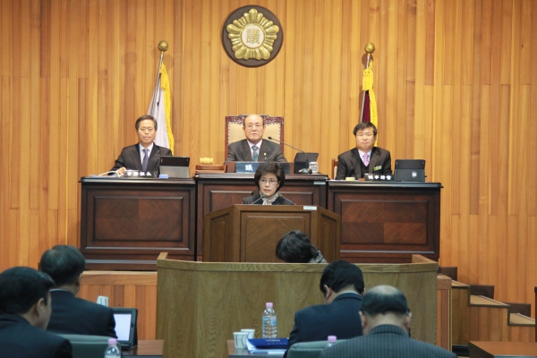제198회 제2차 정례회 제3차 본회의(군정질문) - 4