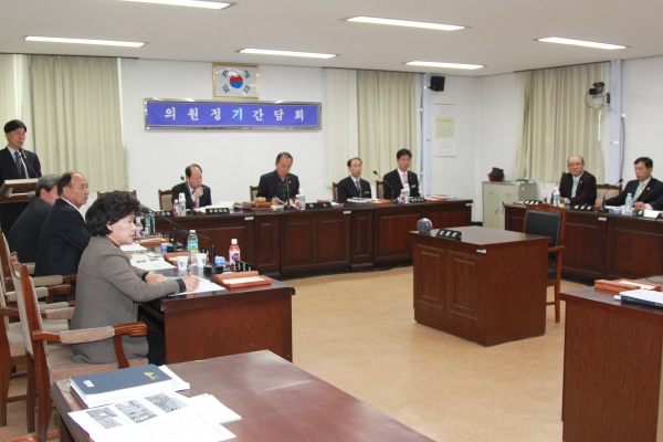 4월 18일자 의원 정기간담회