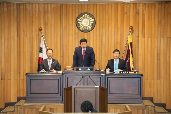 제217회 임시회 개회