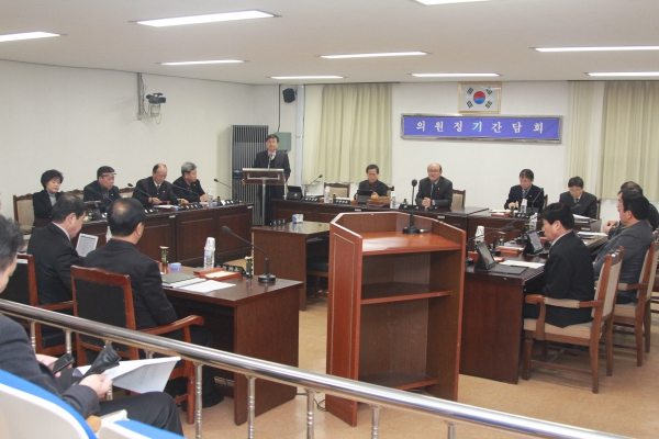 의회 정기간담회 개최(2013. 1. 14(월))