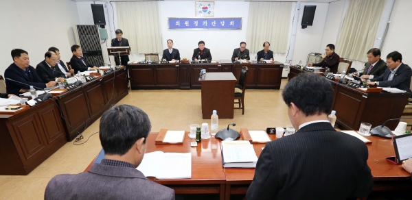 의회 정기간담회 보도자료(2015. 3. 4.(수))